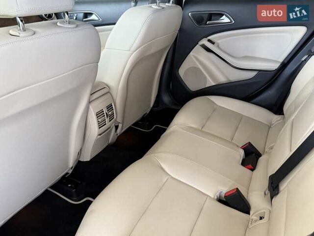 Мерседес ГЛА-Класс 2019 в Одессе на Automoto.ua Белый Мерседес ГЛА-Класс, объемом двигателя 1.99 л и пробегом 13 тыс. км за 25900 $, фото 23 на Automoto.ua