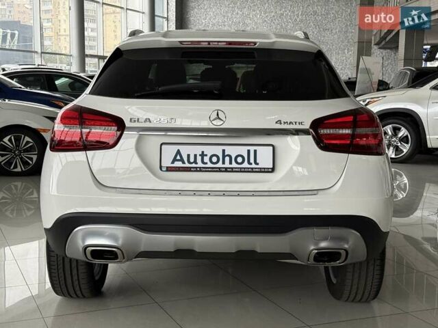 Мерседес ГЛА-Класс 2019 в Одессе на Automoto.ua Белый Мерседес ГЛА-Класс, объемом двигателя 2 л и пробегом 58 тыс. км за 24800 $, фото 6 на Automoto.ua