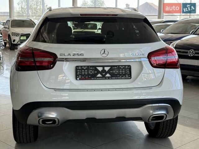 Мерседес ГЛА-Класс 2019 в Одессе на Automoto.ua Белый Мерседес ГЛА-Класс, объемом двигателя 1.99 л и пробегом 50 тыс. км за 23500 $, фото 8 на Automoto.ua