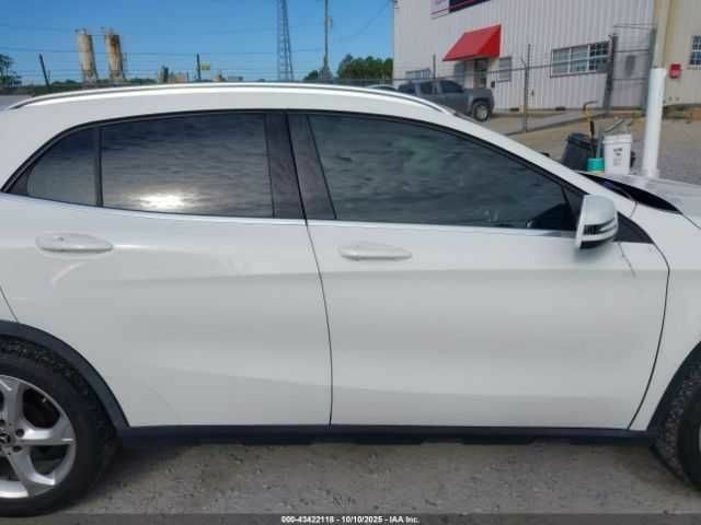 Білий Мерседес ГЛА-Клас, об'ємом двигуна 2 л та пробігом 106 тис. км за 6000 $, фото 12 на Automoto.ua