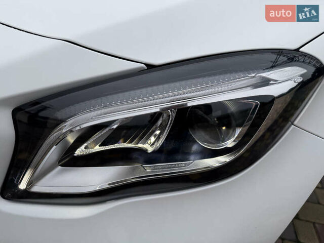 Белый Мерседес ГЛА-Класс, объемом двигателя 2.14 л и пробегом 49 тыс. км за 28900 $, фото 10 на Automoto.ua