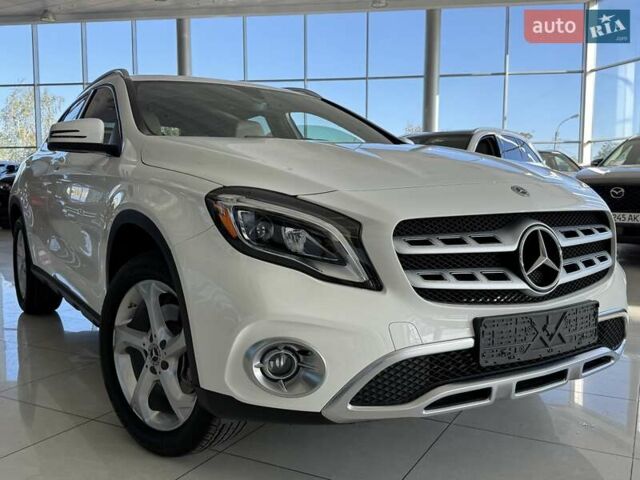 Мерседес ГЛА-Класс 2019 в Одессе на Automoto.ua Белый Мерседес ГЛА-Класс, объемом двигателя 1.99 л и пробегом 13 тыс. км за 25900 $, фото 1 на Automoto.ua