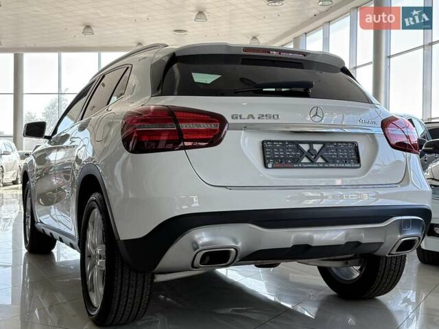 Мерседес ГЛА-Класс 2019 в Одессе на Automoto.ua Белый Мерседес ГЛА-Класс, объемом двигателя 1.99 л и пробегом 50 тыс. км за 23500 $, фото 7 на Automoto.ua