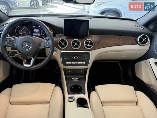 Мерседес ГЛА-Класс 2019 в Одессе на Automoto.ua Белый Мерседес ГЛА-Класс, объемом двигателя 1.99 л и пробегом 13 тыс. км за 25900 $, фото 14 на Automoto.ua