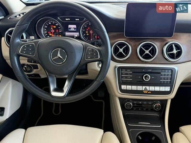 Мерседес ГЛА-Класс 2019 в Одессе на Automoto.ua Белый Мерседес ГЛА-Класс, объемом двигателя 1.99 л и пробегом 50 тыс. км за 23500 $, фото 13 на Automoto.ua