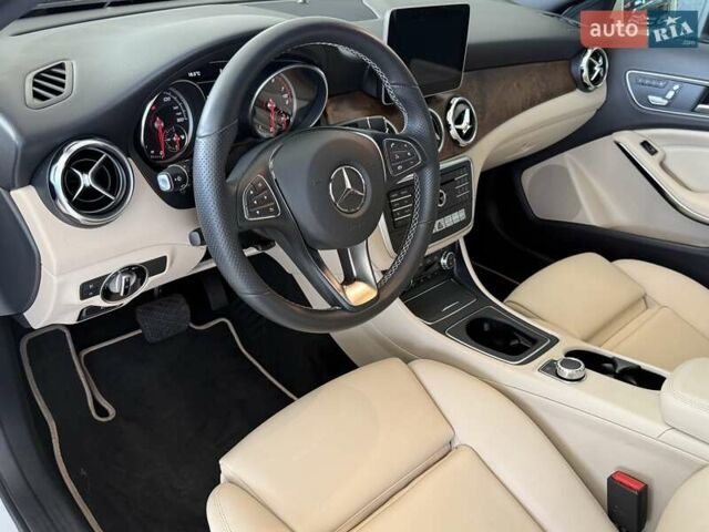 Мерседес ГЛА-Класс 2019 в Одессе на Automoto.ua Белый Мерседес ГЛА-Класс, объемом двигателя 1.99 л и пробегом 13 тыс. км за 25900 $, фото 9 на Automoto.ua