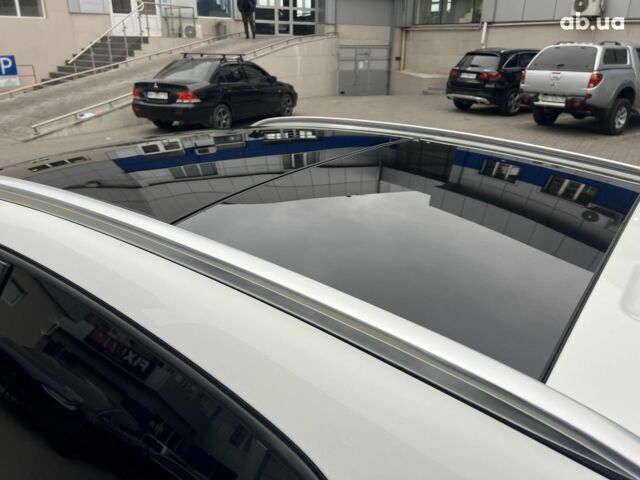 Белый Мерседес ГЛА-Класс, объемом двигателя 2 л и пробегом 21 тыс. км за 25500 $, фото 12 на Automoto.ua