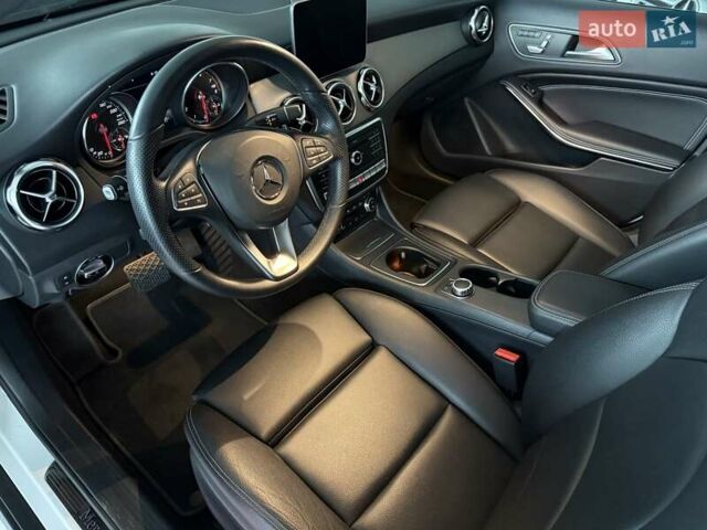 Мерседес ГЛА-Класс 2019 в Одессе на Automoto.ua Белый Мерседес ГЛА-Класс, объемом двигателя 2 л и пробегом 58 тыс. км за 24800 $, фото 16 на Automoto.ua