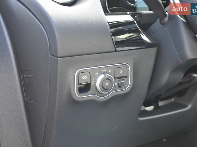 Білий Мерседес ГЛА-Клас, об'ємом двигуна 1.99 л та пробігом 8 тис. км за 46000 $, фото 28 на Automoto.ua