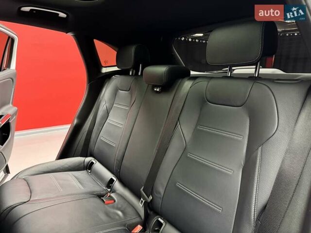 Белый Мерседес ГЛА-Класс, объемом двигателя 2 л и пробегом 25 тыс. км за 37900 $, фото 39 на Automoto.ua