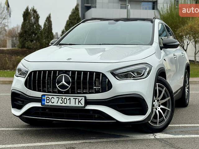 Белый Мерседес ГЛА-Класс, объемом двигателя 1.99 л и пробегом 25 тыс. км за 38700 $, фото 8 на Automoto.ua