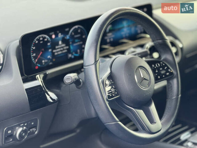 Белый Мерседес ГЛА-Класс, объемом двигателя 1.95 л и пробегом 167 тыс. км за 29500 $, фото 27 на Automoto.ua