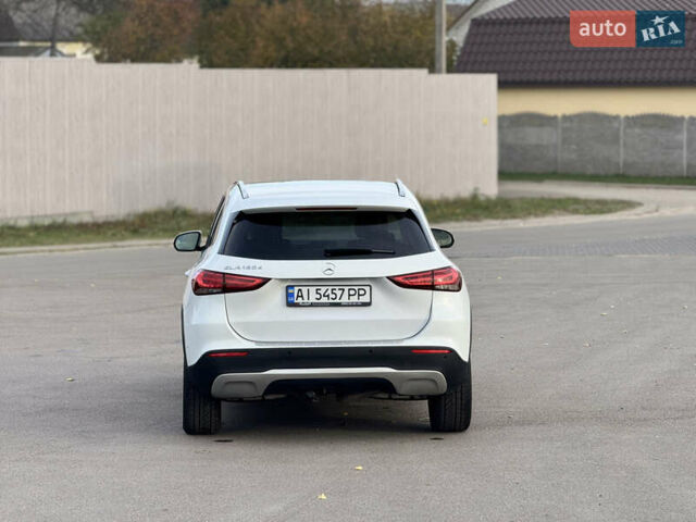 Белый Мерседес ГЛА-Класс, объемом двигателя 1.95 л и пробегом 167 тыс. км за 29500 $, фото 23 на Automoto.ua