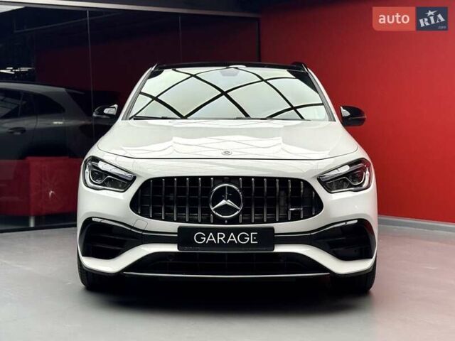 Белый Мерседес ГЛА-Класс, объемом двигателя 2 л и пробегом 25 тыс. км за 37900 $, фото 1 на Automoto.ua