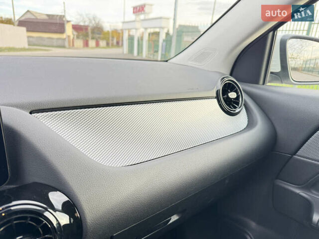 Белый Мерседес ГЛА-Класс, объемом двигателя 1.95 л и пробегом 167 тыс. км за 29500 $, фото 29 на Automoto.ua