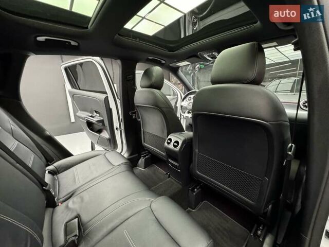 Белый Мерседес ГЛА-Класс, объемом двигателя 2 л и пробегом 25 тыс. км за 37900 $, фото 49 на Automoto.ua