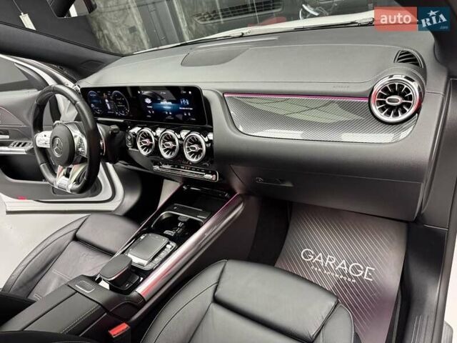 Белый Мерседес ГЛА-Класс, объемом двигателя 2 л и пробегом 25 тыс. км за 37900 $, фото 56 на Automoto.ua