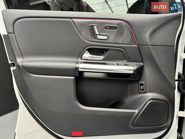 Белый Мерседес ГЛА-Класс, объемом двигателя 2 л и пробегом 25 тыс. км за 37900 $, фото 24 на Automoto.ua