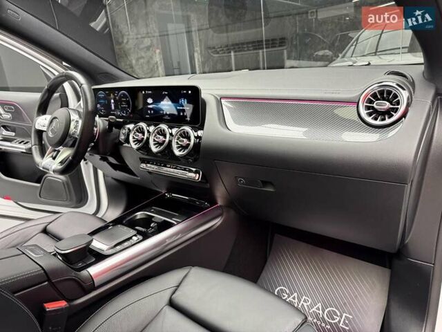 Белый Мерседес ГЛА-Класс, объемом двигателя 2 л и пробегом 25 тыс. км за 37900 $, фото 55 на Automoto.ua