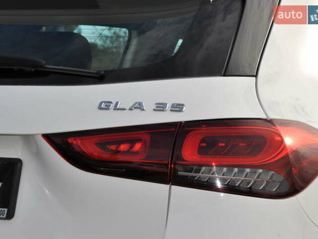 Білий Мерседес ГЛА-Клас, об'ємом двигуна 1.99 л та пробігом 8 тис. км за 46000 $, фото 15 на Automoto.ua