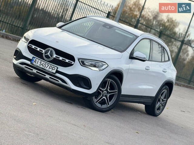 Белый Мерседес ГЛА-Класс, объемом двигателя 1.95 л и пробегом 167 тыс. км за 29500 $, фото 2 на Automoto.ua