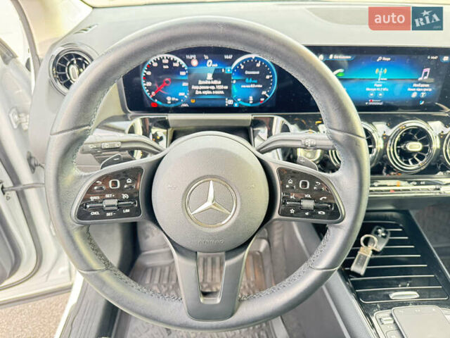 Белый Мерседес ГЛА-Класс, объемом двигателя 1.95 л и пробегом 167 тыс. км за 29500 $, фото 32 на Automoto.ua