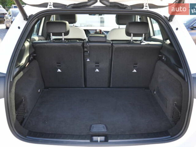 Білий Мерседес ГЛА-Клас, об'ємом двигуна 1.99 л та пробігом 8 тис. км за 46000 $, фото 49 на Automoto.ua