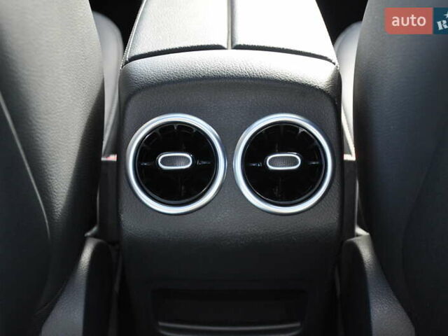 Білий Мерседес ГЛА-Клас, об'ємом двигуна 1.99 л та пробігом 8 тис. км за 46000 $, фото 36 на Automoto.ua