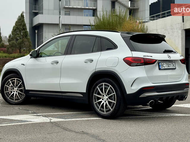 Белый Мерседес ГЛА-Класс, объемом двигателя 1.99 л и пробегом 25 тыс. км за 38700 $, фото 9 на Automoto.ua