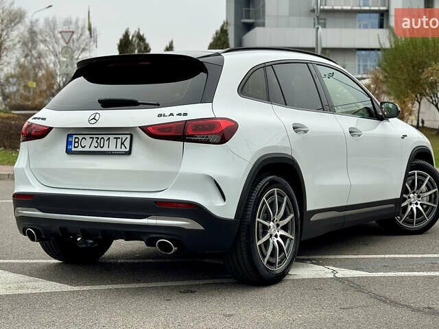 Белый Мерседес ГЛА-Класс, объемом двигателя 1.99 л и пробегом 25 тыс. км за 38700 $, фото 12 на Automoto.ua