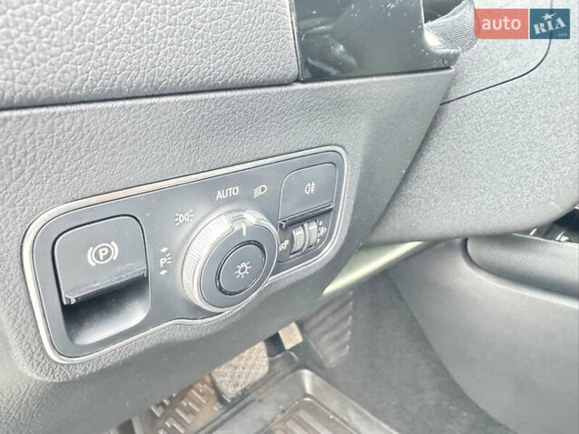 Белый Мерседес ГЛА-Класс, объемом двигателя 1.95 л и пробегом 167 тыс. км за 29500 $, фото 36 на Automoto.ua