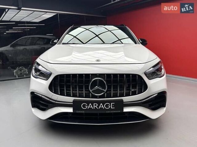 Белый Мерседес ГЛА-Класс, объемом двигателя 2 л и пробегом 25 тыс. км за 37900 $, фото 2 на Automoto.ua