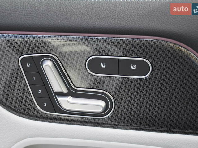 Білий Мерседес ГЛА-Клас, об'ємом двигуна 1.99 л та пробігом 8 тис. км за 46000 $, фото 25 на Automoto.ua