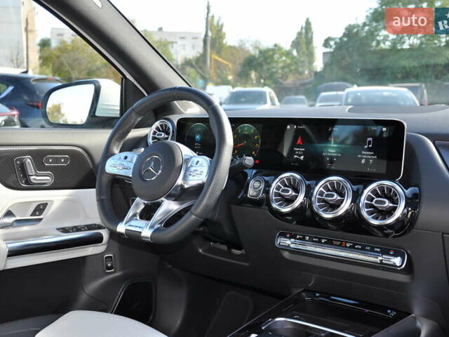 Білий Мерседес ГЛА-Клас, об'ємом двигуна 1.99 л та пробігом 8 тис. км за 46000 $, фото 42 на Automoto.ua