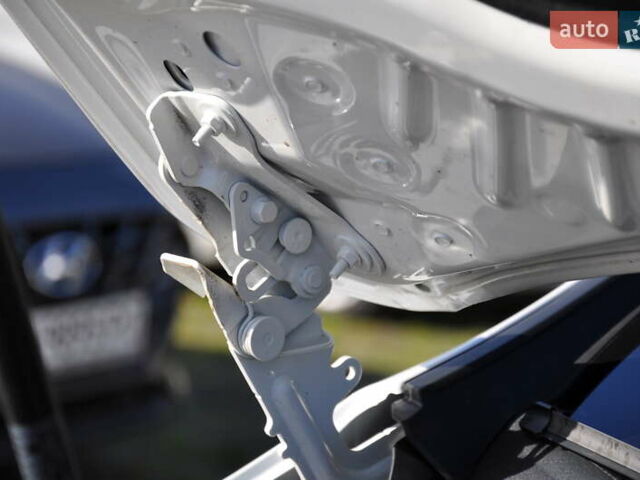 Білий Мерседес ГЛА-Клас, об'ємом двигуна 1.99 л та пробігом 8 тис. км за 46000 $, фото 54 на Automoto.ua