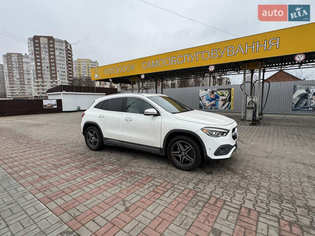 Белый Мерседес ГЛА-Класс, объемом двигателя 1.99 л и пробегом 60 тыс. км за 35200 $, фото 10 на Automoto.ua