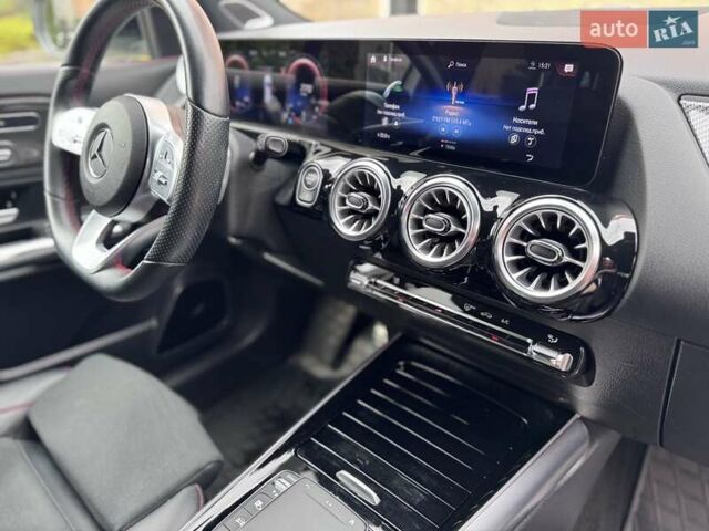 Белый Мерседес ГЛА-Класс, объемом двигателя 1.95 л и пробегом 29 тыс. км за 46500 $, фото 17 на Automoto.ua