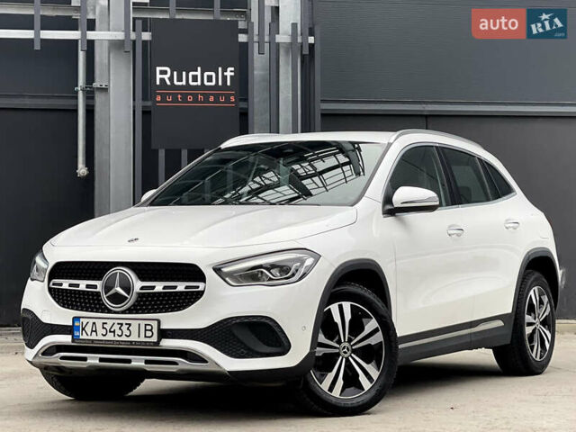 Белый Мерседес ГЛА-Класс, объемом двигателя 2 л и пробегом 36 тыс. км за 43000 $, фото 18 на Automoto.ua