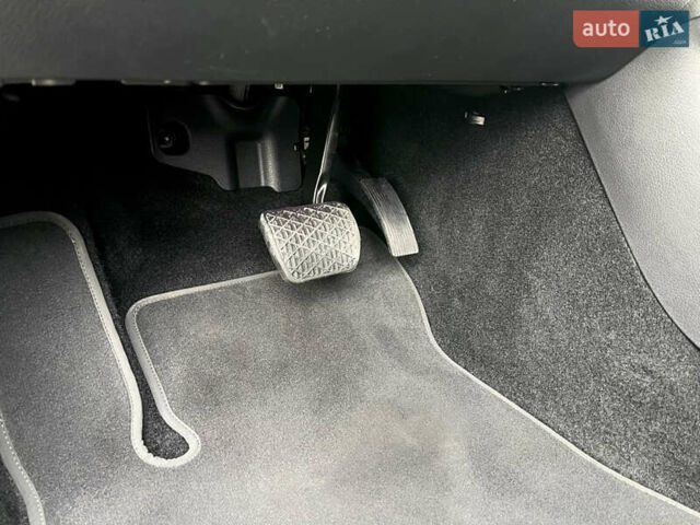 Белый Мерседес ГЛА-Класс, объемом двигателя 2 л и пробегом 36 тыс. км за 43000 $, фото 25 на Automoto.ua