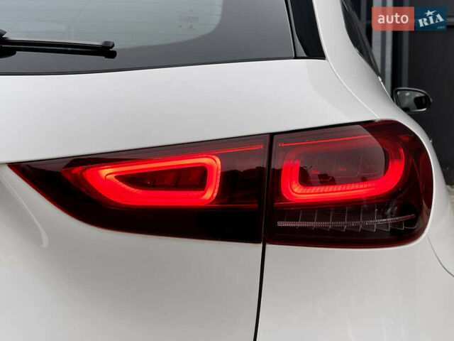 Белый Мерседес ГЛА-Класс, объемом двигателя 2 л и пробегом 36 тыс. км за 43000 $, фото 35 на Automoto.ua