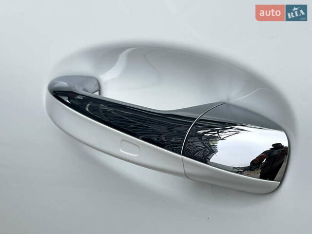 Белый Мерседес ГЛА-Класс, объемом двигателя 2 л и пробегом 36 тыс. км за 43000 $, фото 20 на Automoto.ua