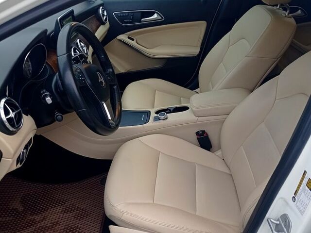 Бежевый Мерседес ГЛА-Класс, объемом двигателя 2 л и пробегом 240 тыс. км за 14200 $, фото 7 на Automoto.ua