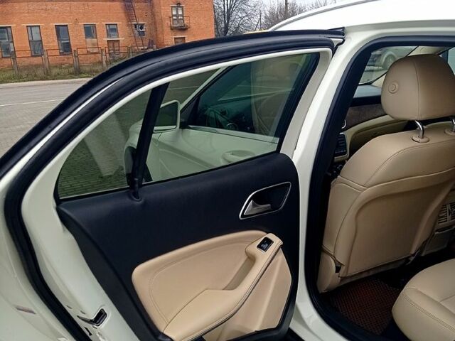 Бежевый Мерседес ГЛА-Класс, объемом двигателя 2 л и пробегом 240 тыс. км за 14200 $, фото 5 на Automoto.ua