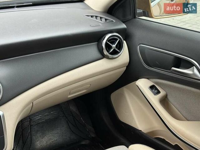 Бежевий Мерседес ГЛА-Клас, об'ємом двигуна 1.6 л та пробігом 80 тис. км за 23440 $, фото 17 на Automoto.ua