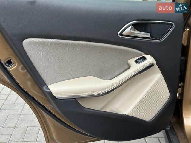 Бежевий Мерседес ГЛА-Клас, об'ємом двигуна 1.6 л та пробігом 80 тис. км за 23440 $, фото 13 на Automoto.ua