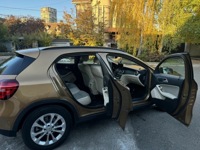 Бежевый Мерседес ГЛА-Класс, объемом двигателя 1.6 л и пробегом 79 тыс. км за 25000 $, фото 12 на Automoto.ua