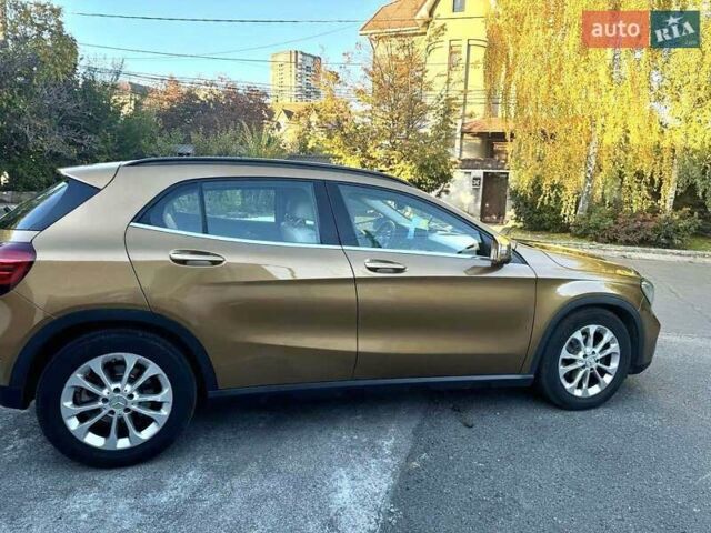 Бежевый Мерседес ГЛА-Класс, объемом двигателя 1.6 л и пробегом 80 тыс. км за 24700 $, фото 8 на Automoto.ua