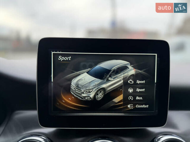 Бежевий Мерседес ГЛА-Клас, об'ємом двигуна 2 л та пробігом 66 тис. км за 25700 $, фото 128 на Automoto.ua