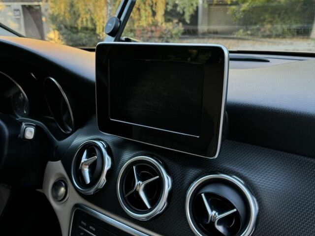 Бежевый Мерседес ГЛА-Класс, объемом двигателя 1.6 л и пробегом 79 тыс. км за 25000 $, фото 11 на Automoto.ua