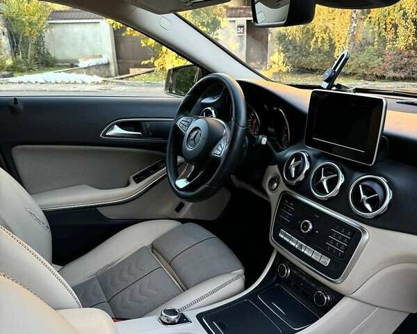 Бежевый Мерседес ГЛА-Класс, объемом двигателя 1.6 л и пробегом 80 тыс. км за 24700 $, фото 4 на Automoto.ua